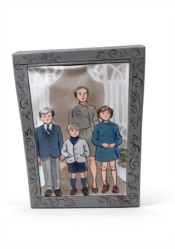 Fun Home Graphic Novel by Alison Bechdel-0